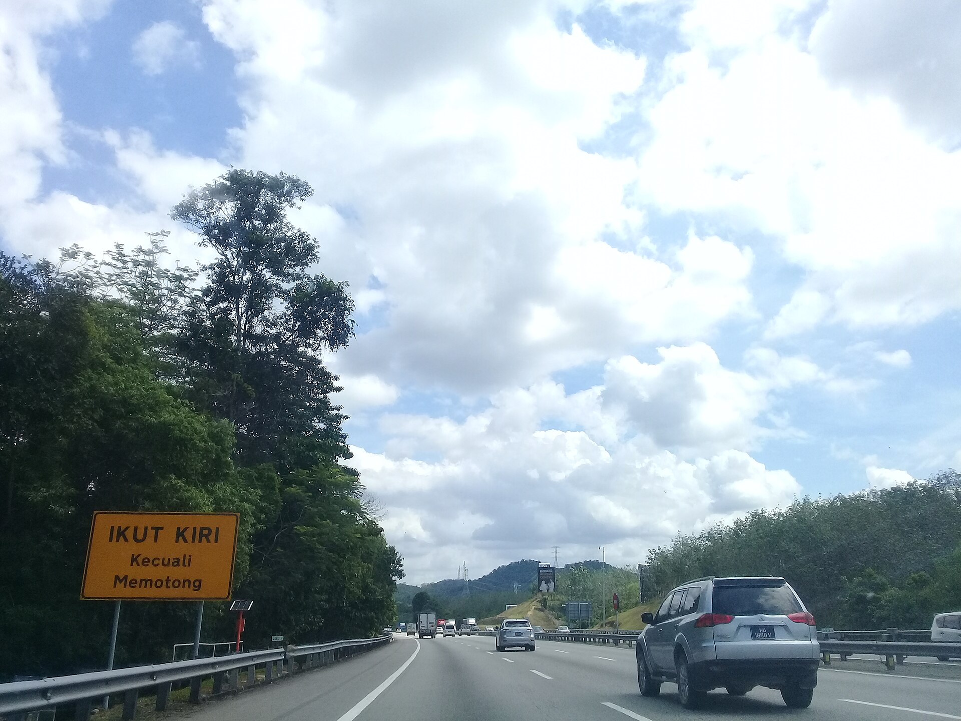 Driving to Melaka via the North–South Expressway