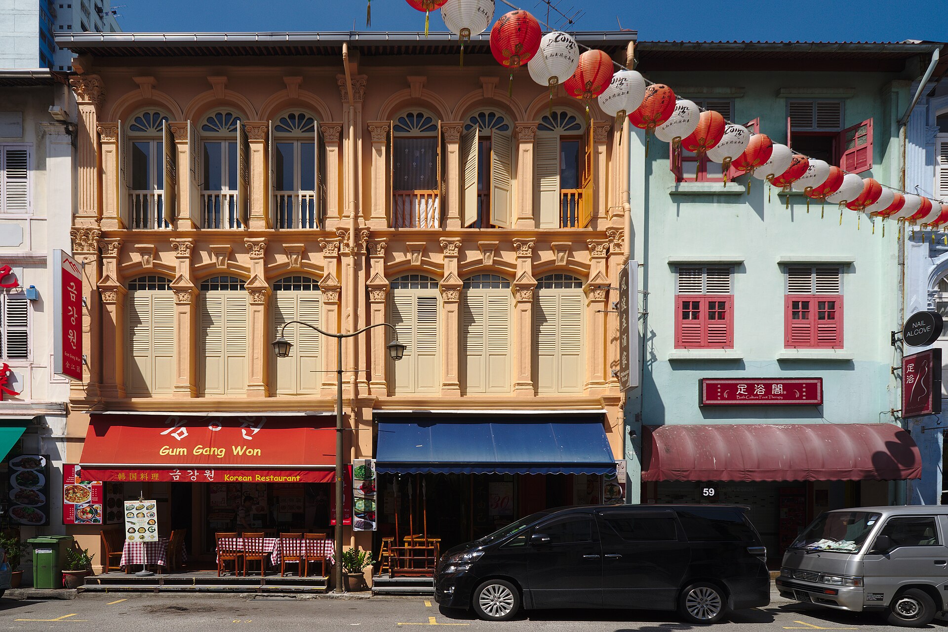 10_featured_row-of-restored-chinatown-singapore-shop Restored shophouses — Chinatown Singapore heritage trail