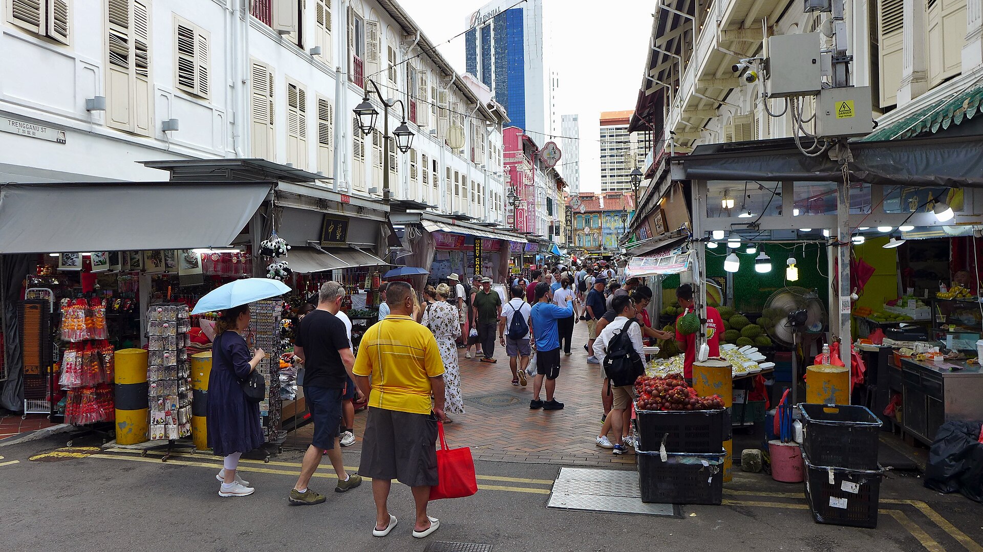 Souvenirs at the Chinatown Singapore street market