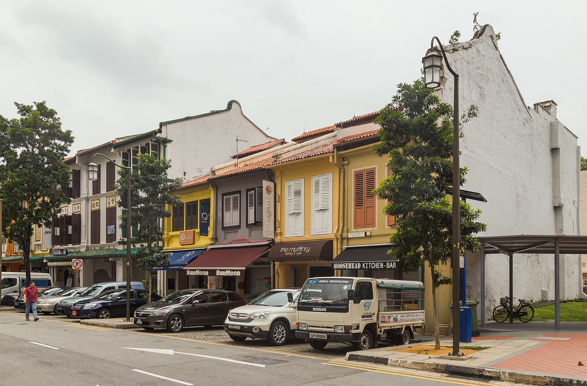 18_featured_telok-ayer-street-shophouses-and-thian-h Telok Ayer Street — near Chinatown Singapore