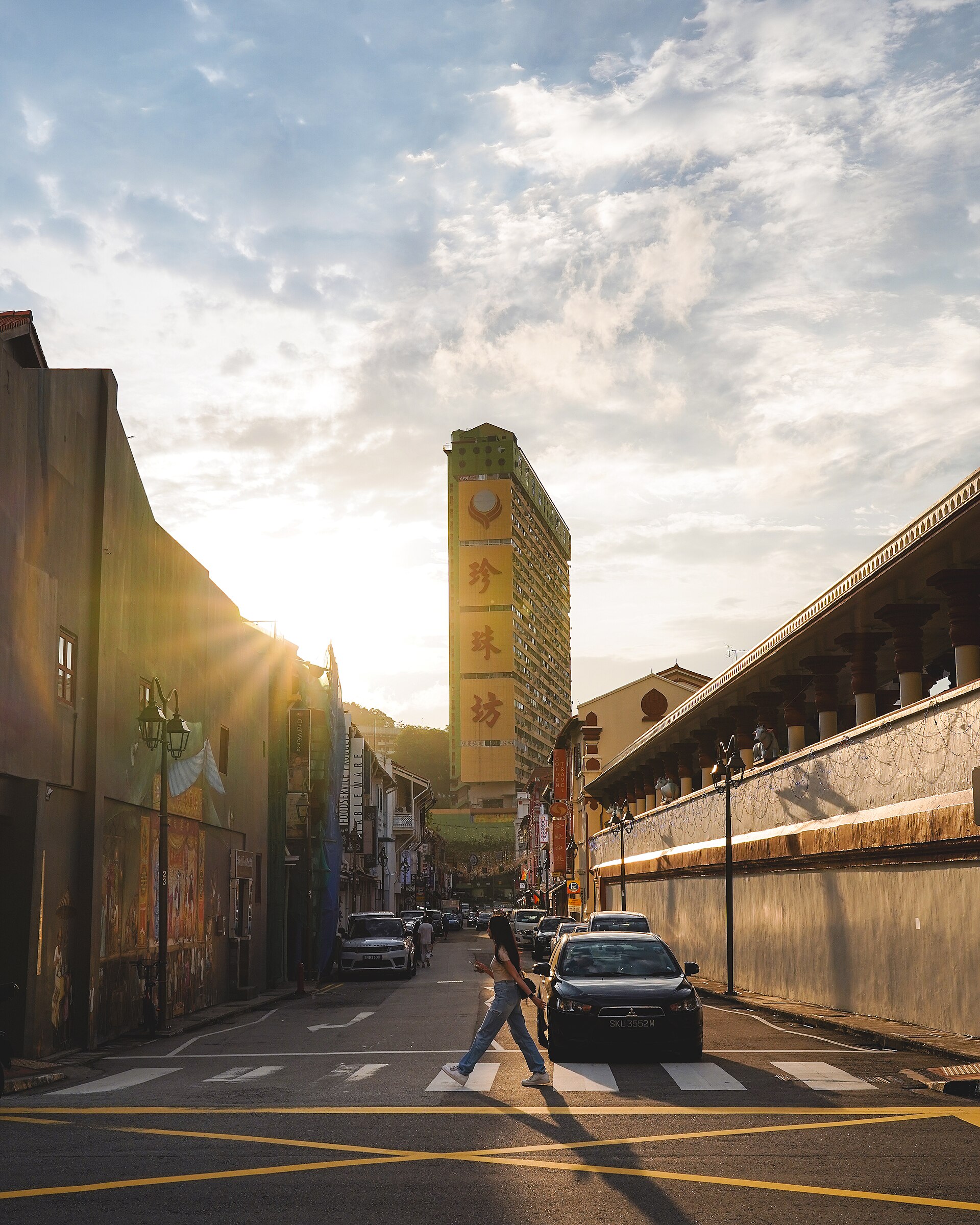 featured-1 People's Park Complex, a key stop for Chinatown shopping in Singapore